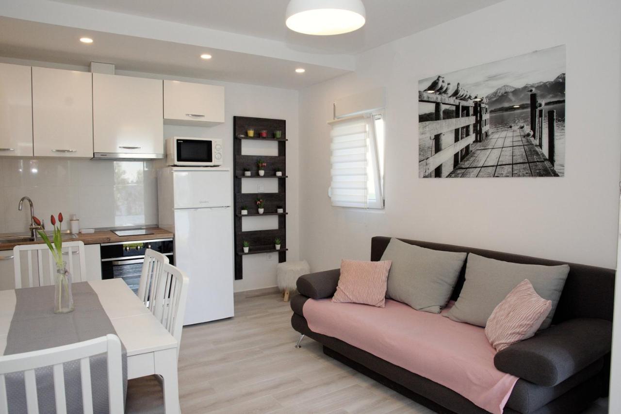 Apartments By The Sea Kozino, Zadar - 5803 Exterior photo