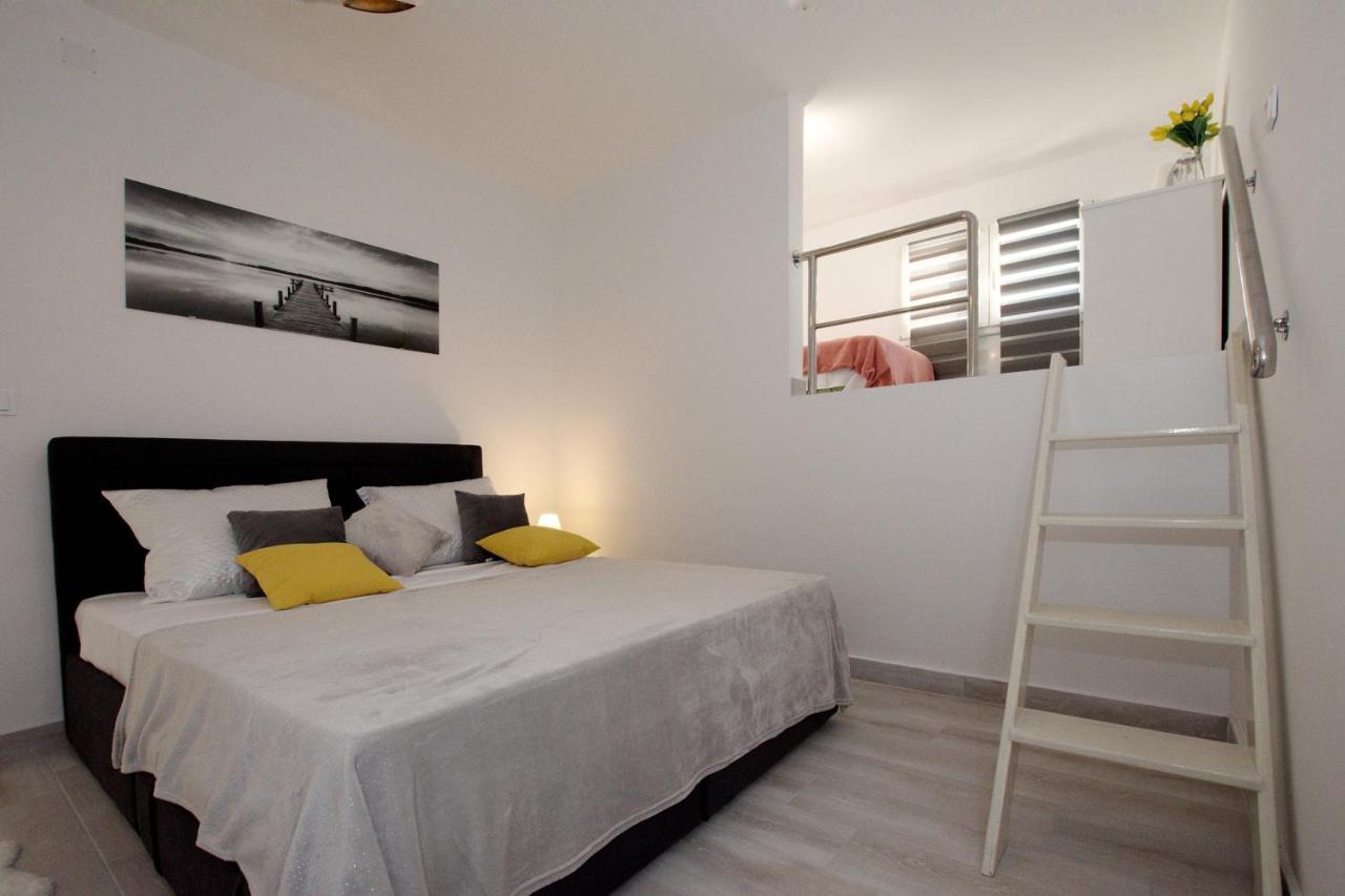 Apartments By The Sea Kozino, Zadar - 5803 Exterior photo